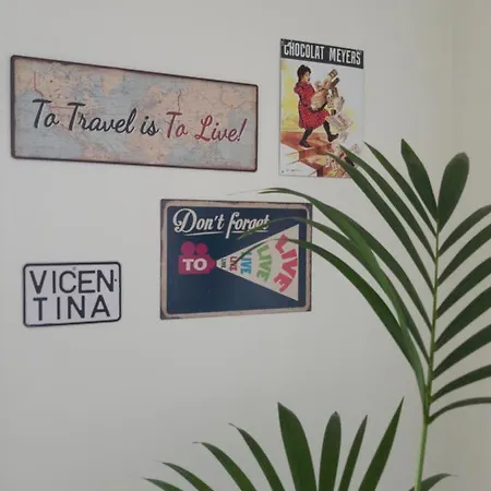 Homestay Double Bedroom 3min Away From The Beach In Shared