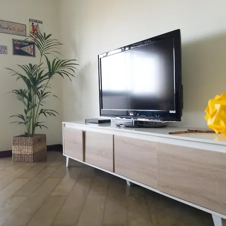 Homestay Double Bedroom 3min Away From The Beach In Shared *
