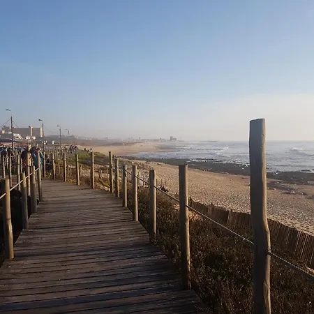 Double Bedroom 3min Away From The Beach In Shared